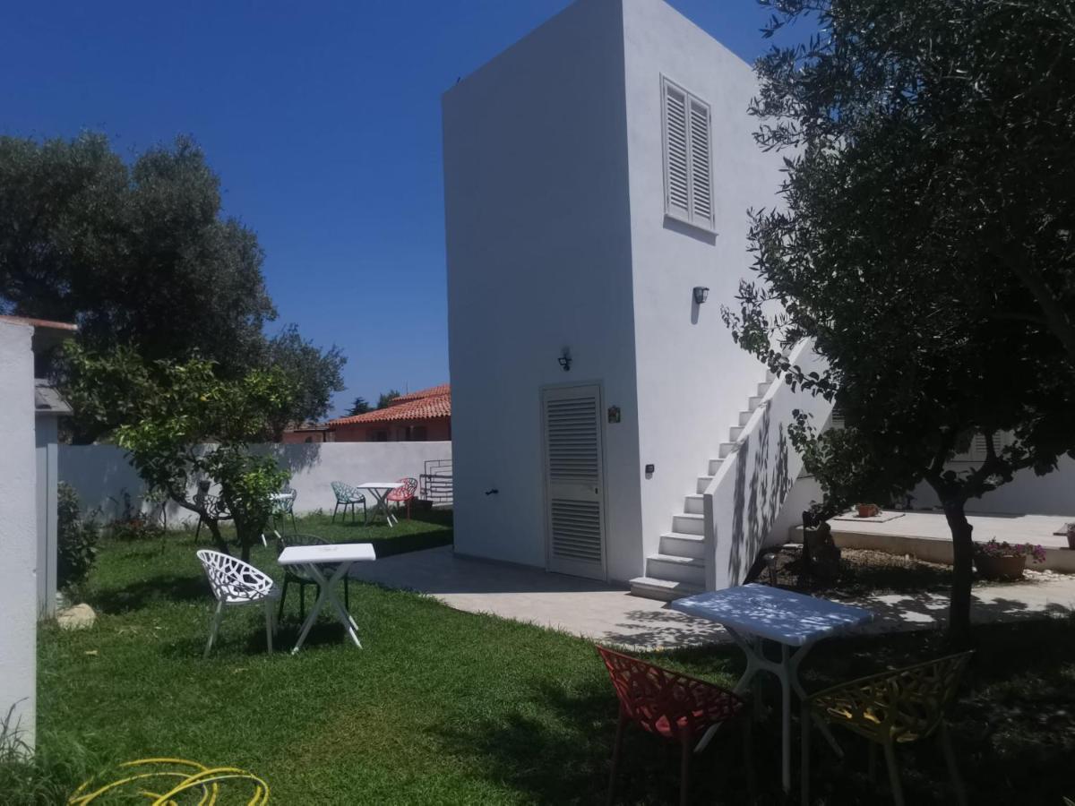 Hotel Wonderland San Teodoro  Esterno foto