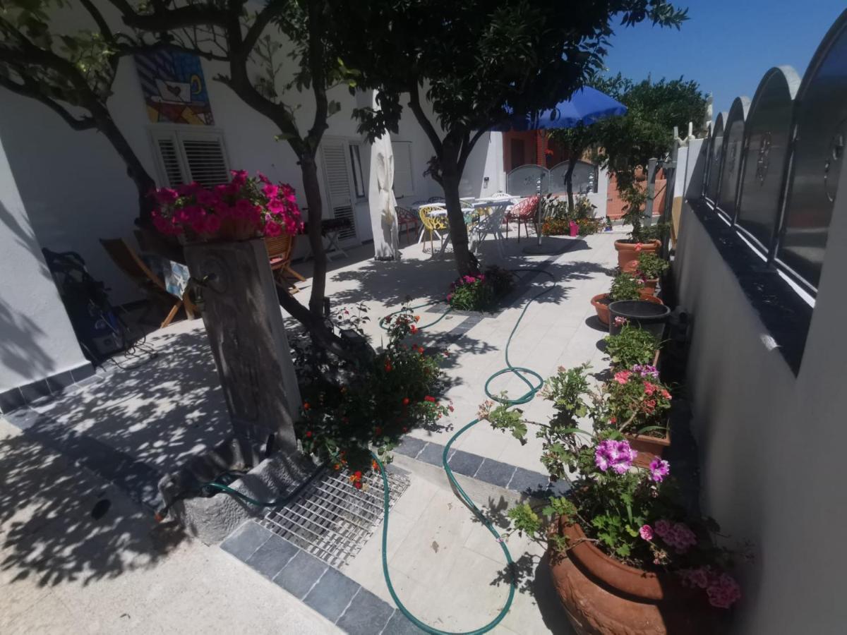 Hotel Wonderland San Teodoro  Esterno foto