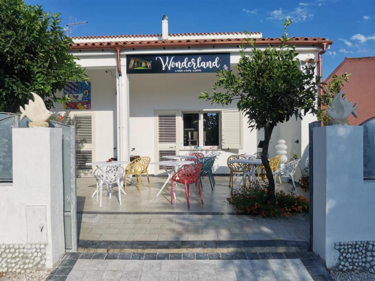 Hotel Wonderland San Teodoro  Esterno foto