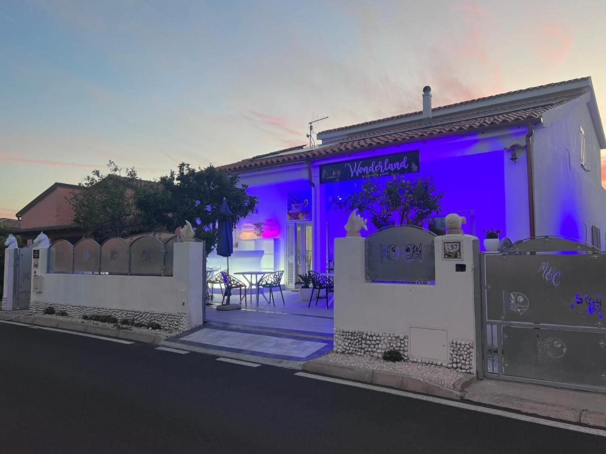 Hotel Wonderland San Teodoro  Esterno foto