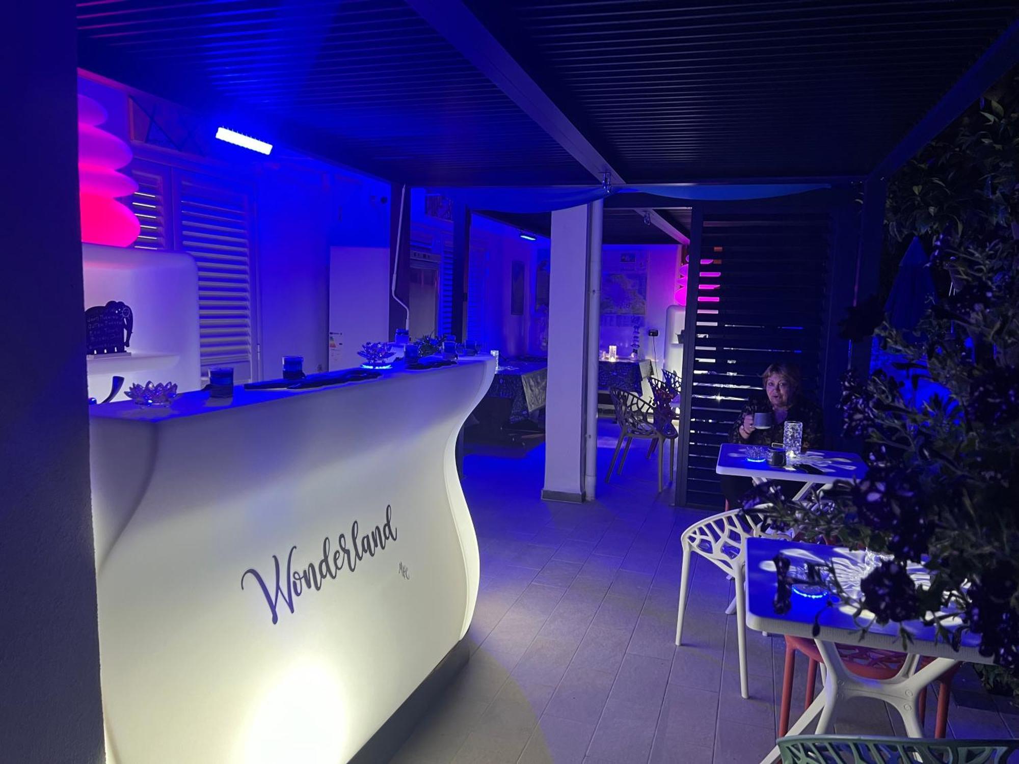 Hotel Wonderland San Teodoro  Esterno foto
